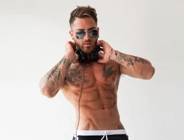 Ο Δώρος Παναγίδης αποκαλύπτει για την παραγωγή του Power of Love: «Όταν μπαίνουν νέοι παίκτες και τους λες…» (βίντεο)